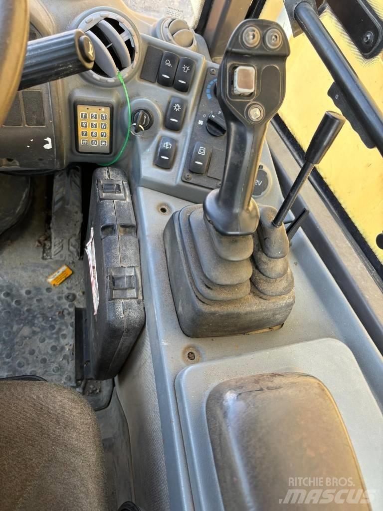 Volvo L 25 F Фронтальні навантажувачі