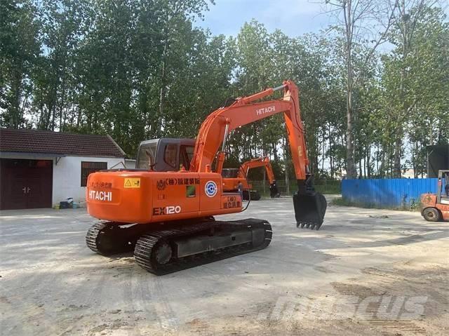 Hitachi EX120 Гусеничні екскаватори