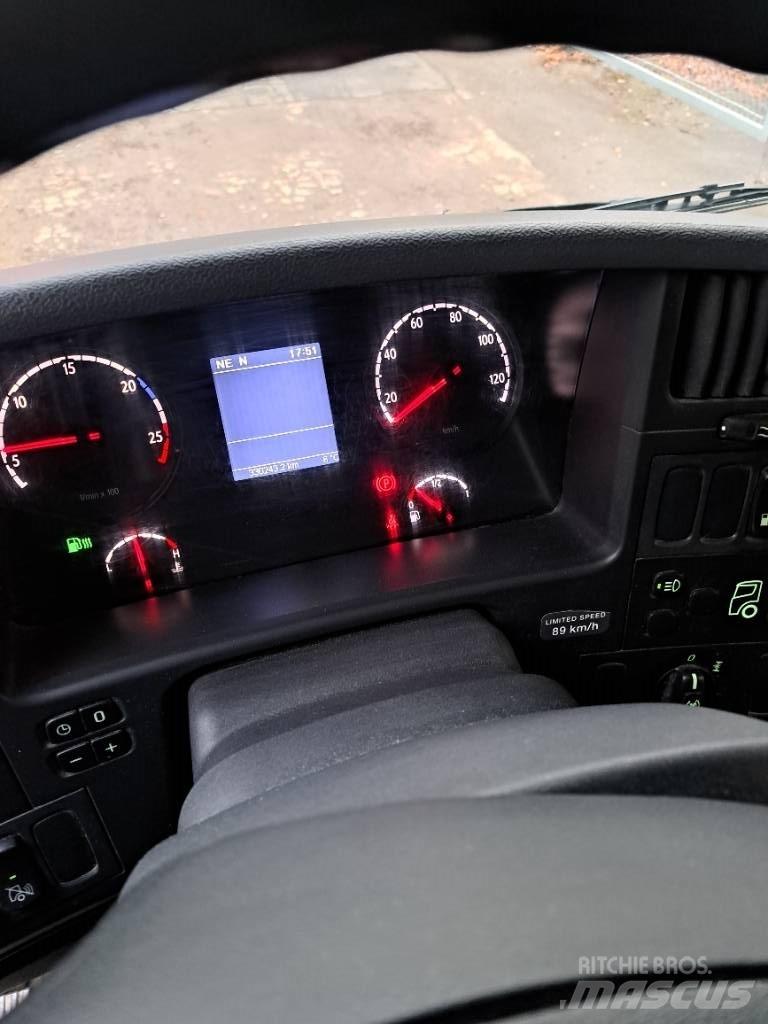 Scania P 280 Фургони