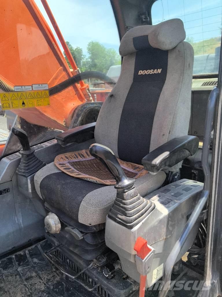 Doosan DX 340 LC-9C Гусеничні екскаватори