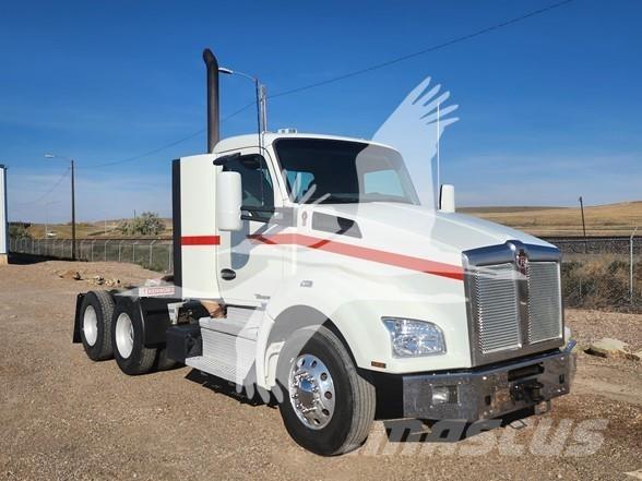 Kenworth T880 Тягачі