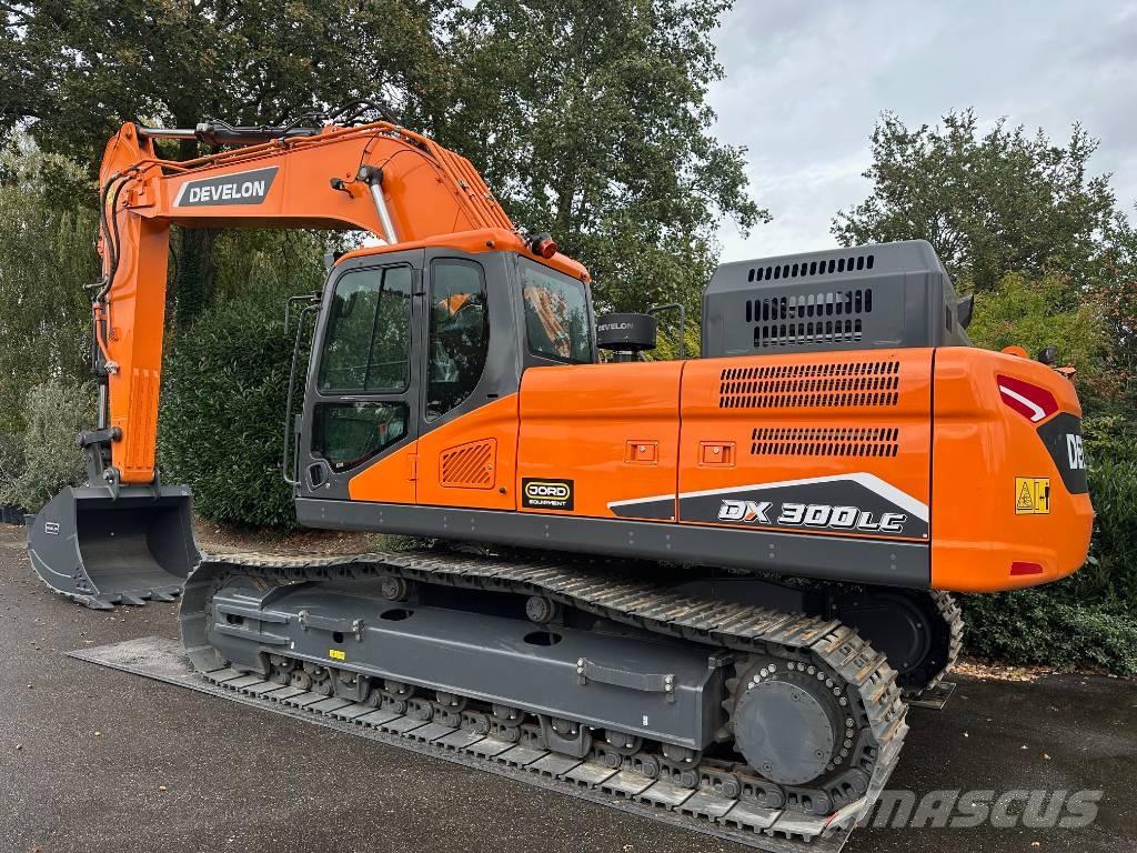 Develon DX 300 LC-7M Гусеничні екскаватори