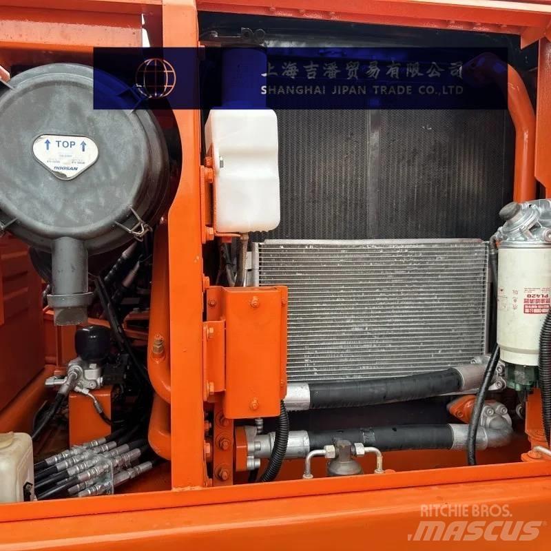 Doosan DX 150 Гусеничні екскаватори