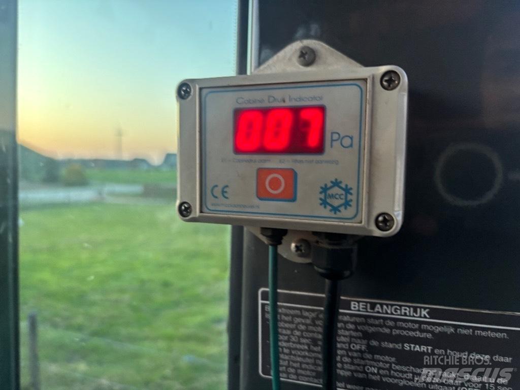 Hitachi ZX 140 W T-3 Колісні екскаватори