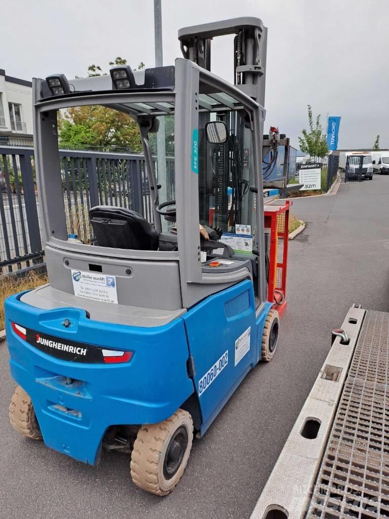 Jungheinrich EFG 320 Електронавантажувачі
