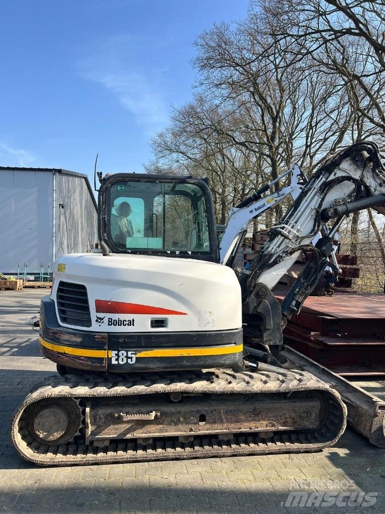 Bobcat E 85 Середні екскаватори 7т. - 12т.