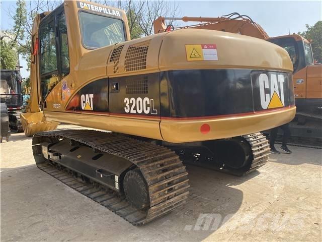 CAT 320 C Гусеничні екскаватори