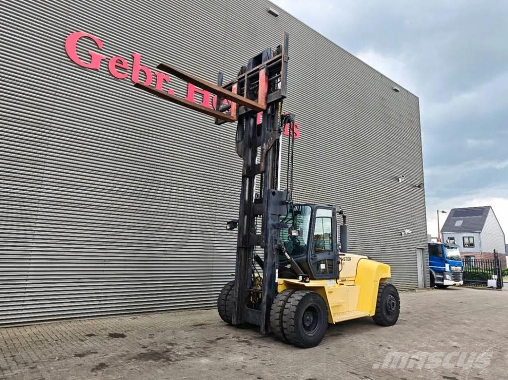 Hyster H16XM-6 Дизельні навантажувачі