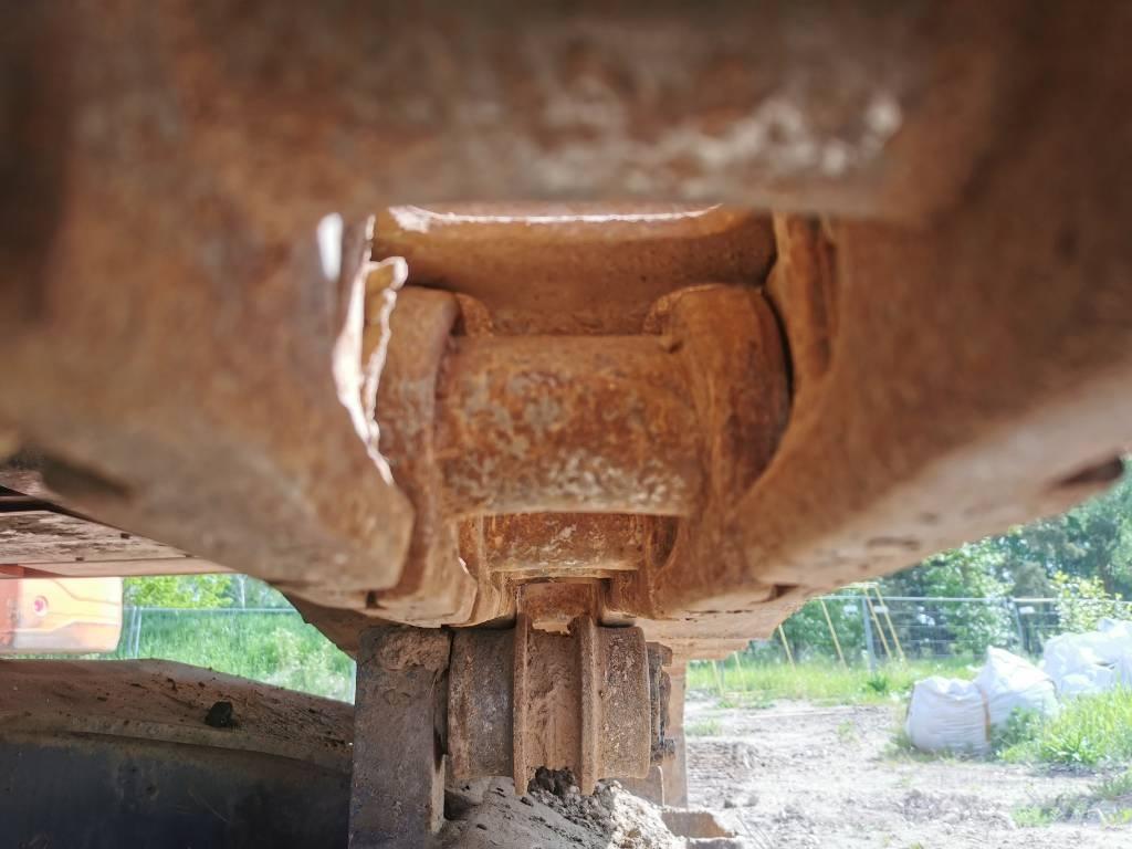 Doosan DX 225 LC Гусеничні екскаватори