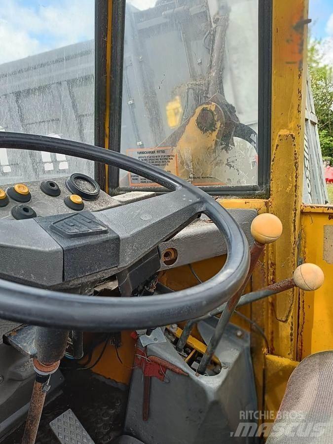 JCB 415P Фронтальні навантажувачі