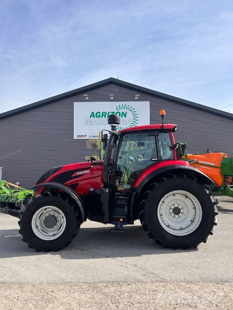 Valtra T 234 Direct Трактори