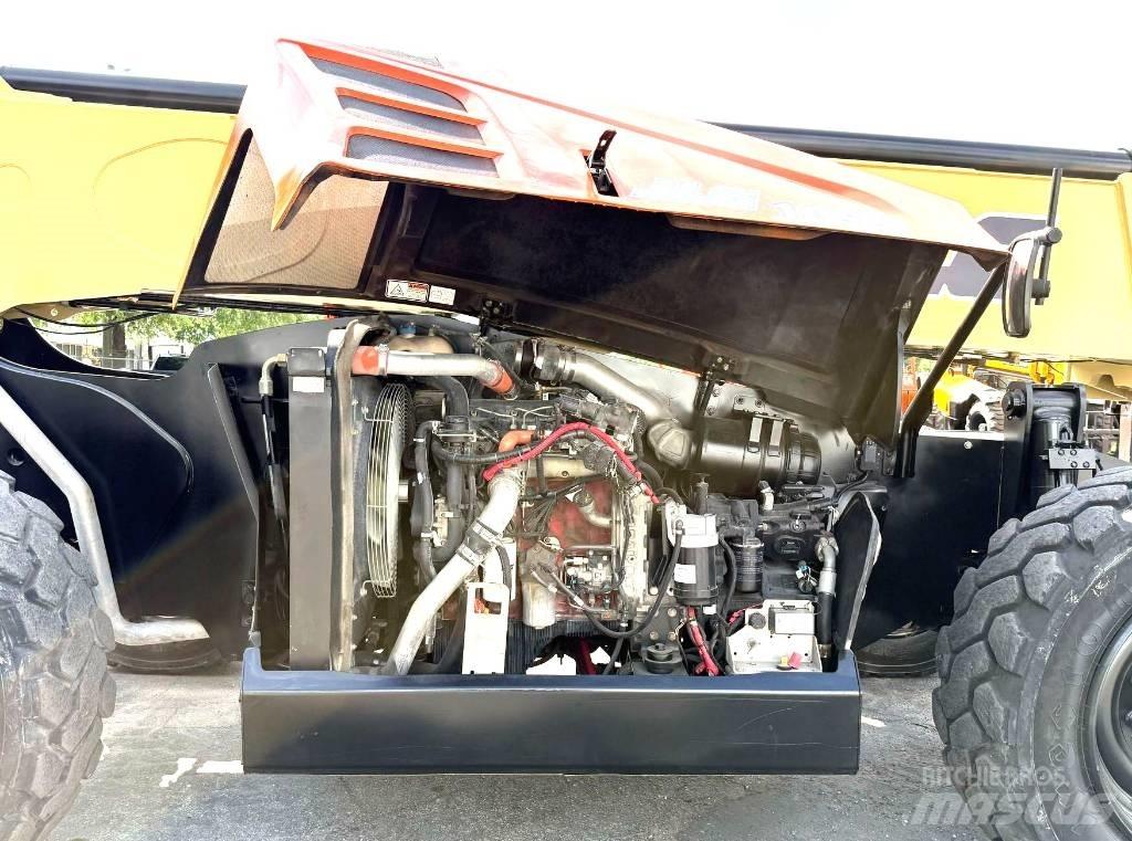 JLG 1055 Телескопічні навантажувачі