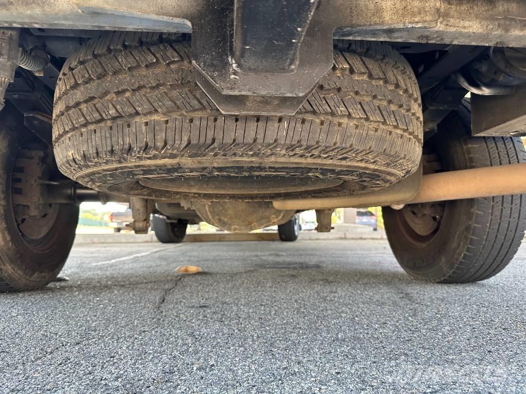 Ford F 250 SD Пікапи / Бічне розвантаження