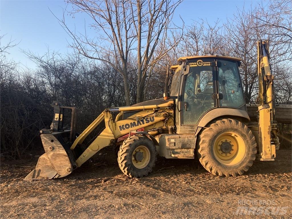 Komatsu WB93R-8 Екскаватори-навантажувачі