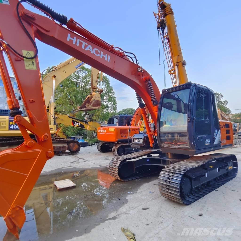 Hitachi ZX 120 Гусеничні екскаватори