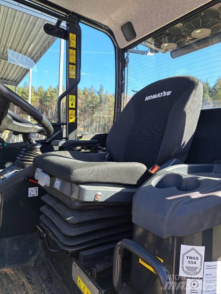 Komatsu WA 80 M Фронтальні навантажувачі