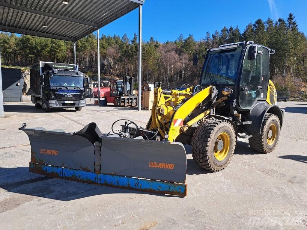 Komatsu WA 80 M Фронтальні навантажувачі