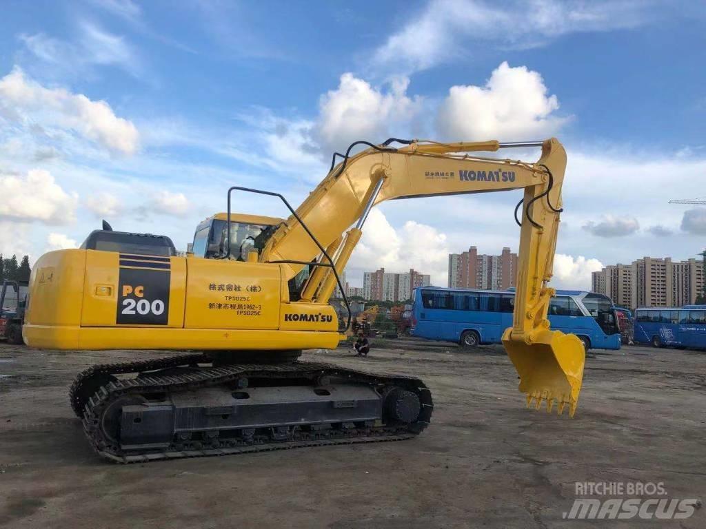 Komatsu PC 200-7 Гусеничні екскаватори