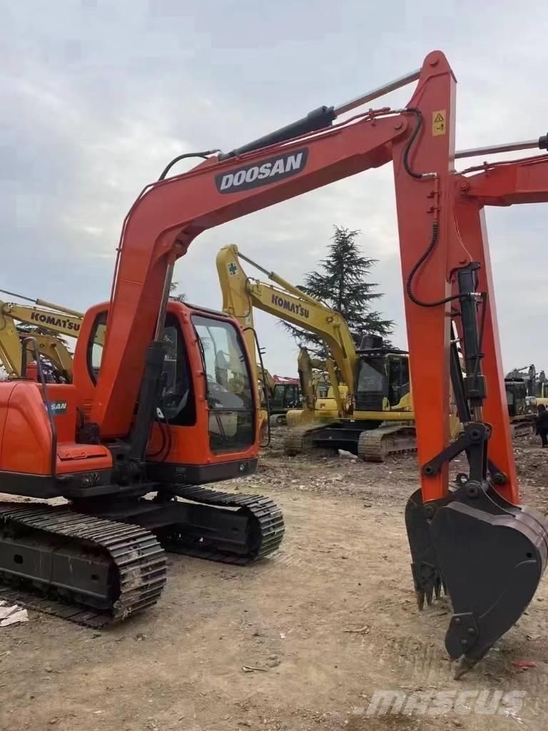 Doosan DX 80 Середні екскаватори 7т. - 12т.