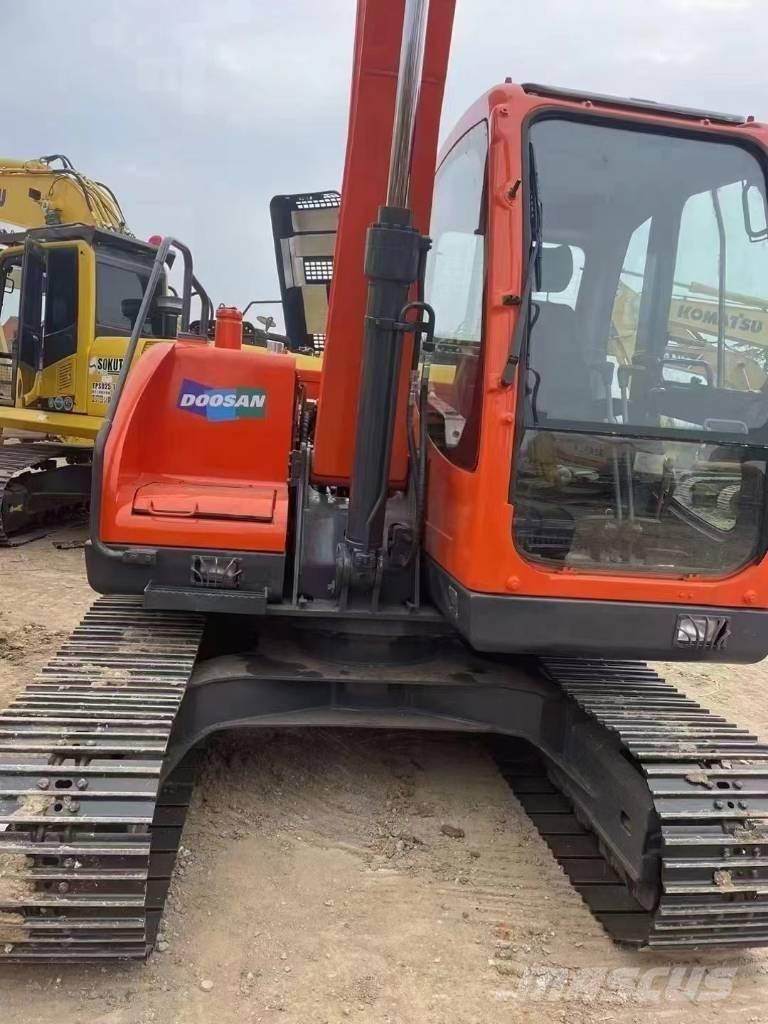 Doosan DX 80 Середні екскаватори 7т. - 12т.
