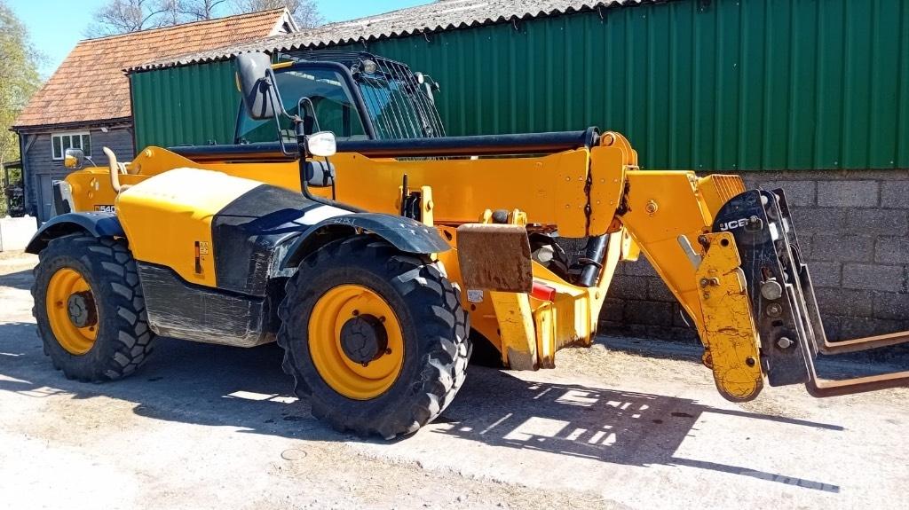JCB 540-140 Телескопічні навантажувачі