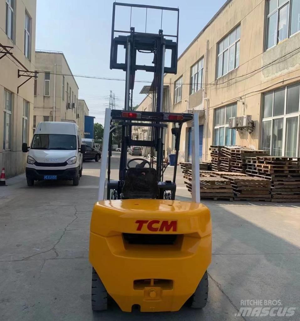 TCM FD 30 Дизельні навантажувачі