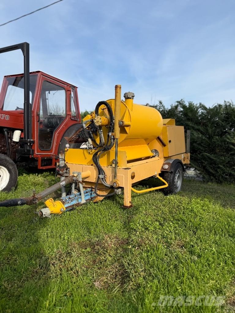  Bunker S28 Бетононасоси