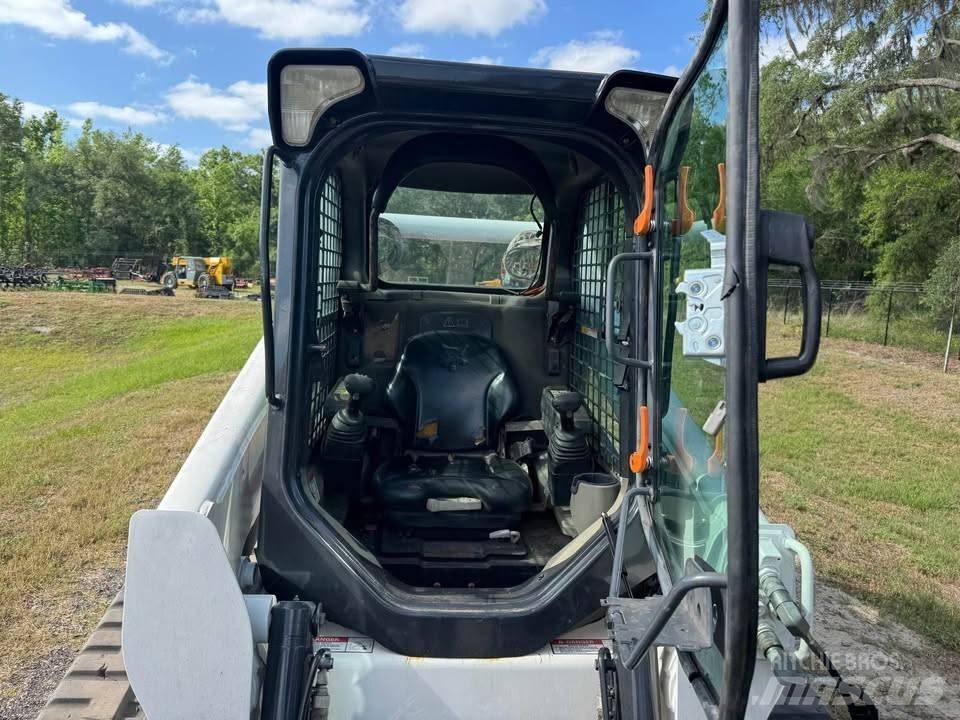 Bobcat T 750 Міні-навантажувачі