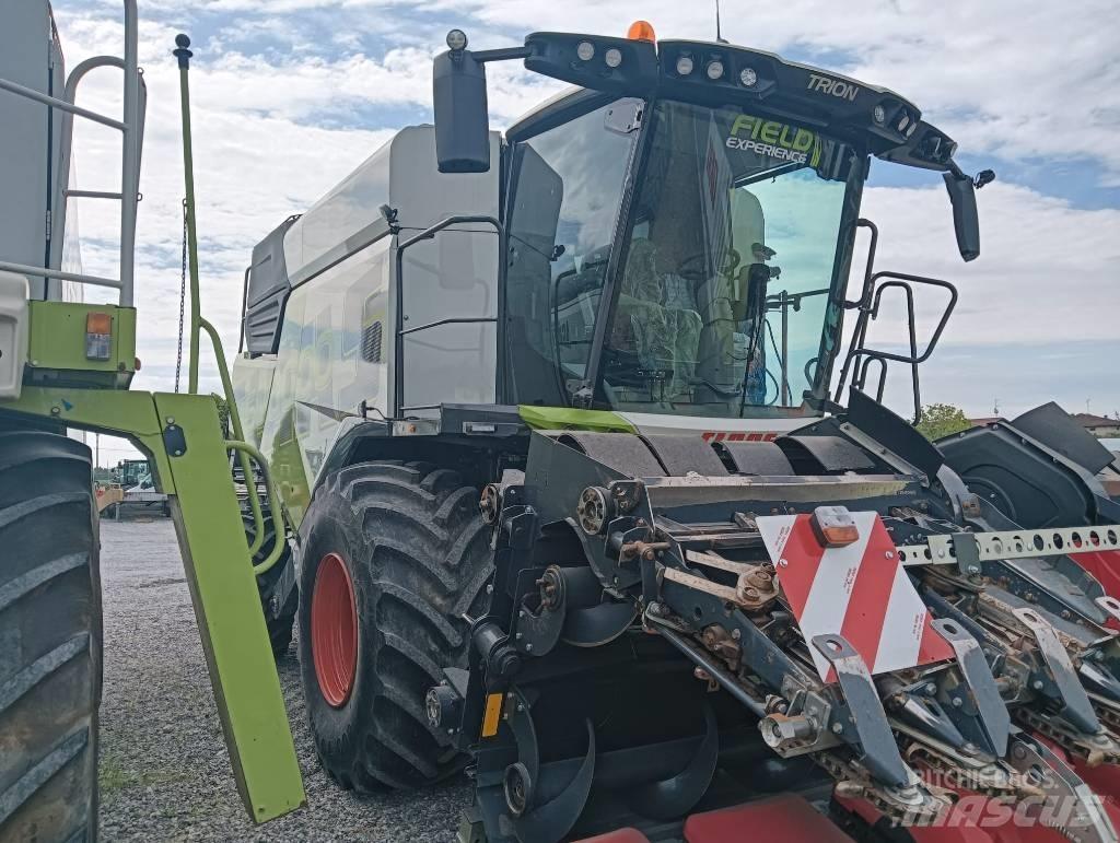 CLAAS TRION 750 Зернозбиральні комбайни