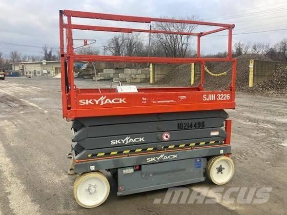 SkyJack SJ III 3226 Підйомники-ножиці