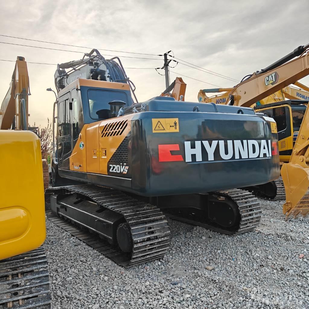 Hyundai 220VS Гусеничні екскаватори