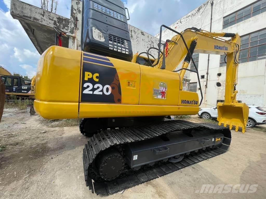 Komatsu PC 220-8 Гусеничні екскаватори