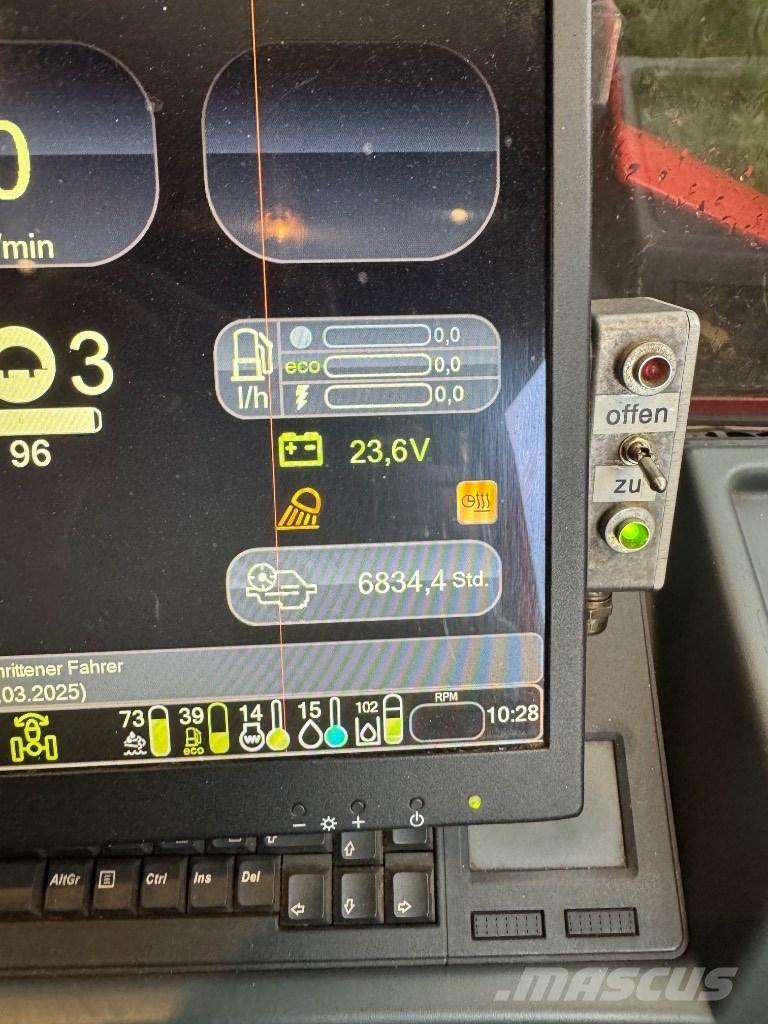 Komatsu 875 Форвардери