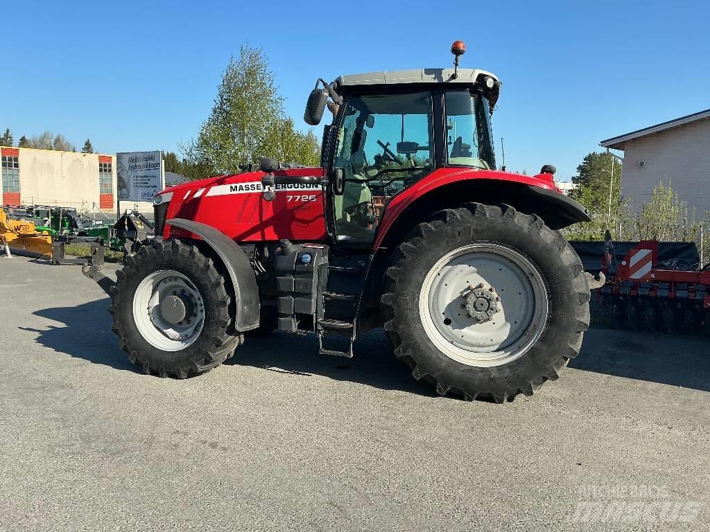 Massey Ferguson 7726 Трактори