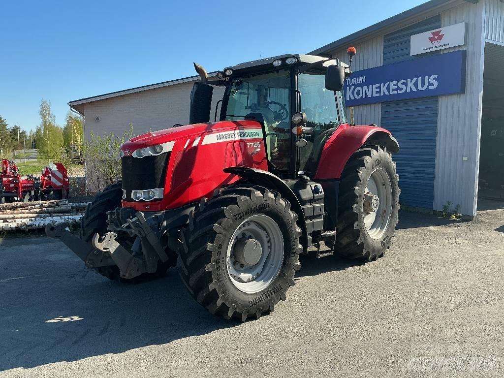 Massey Ferguson 7726 Трактори