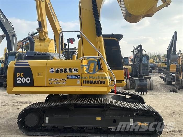 Komatsu PC200-8MO Гусеничні екскаватори