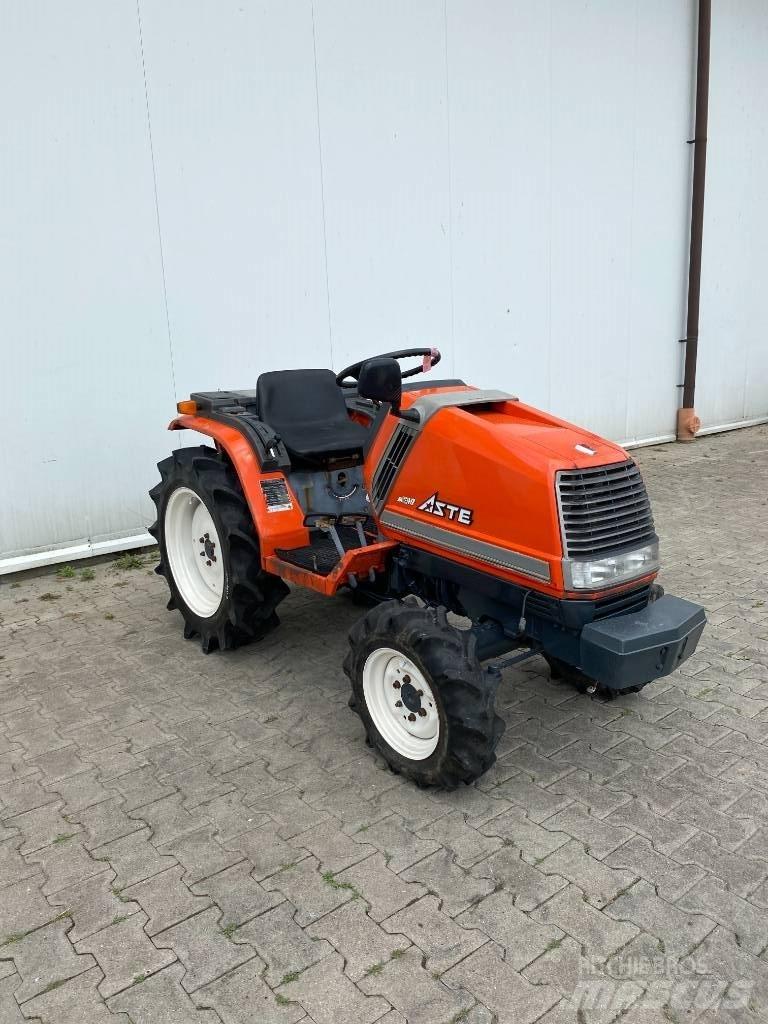 Kubota Aste A17 Трактори