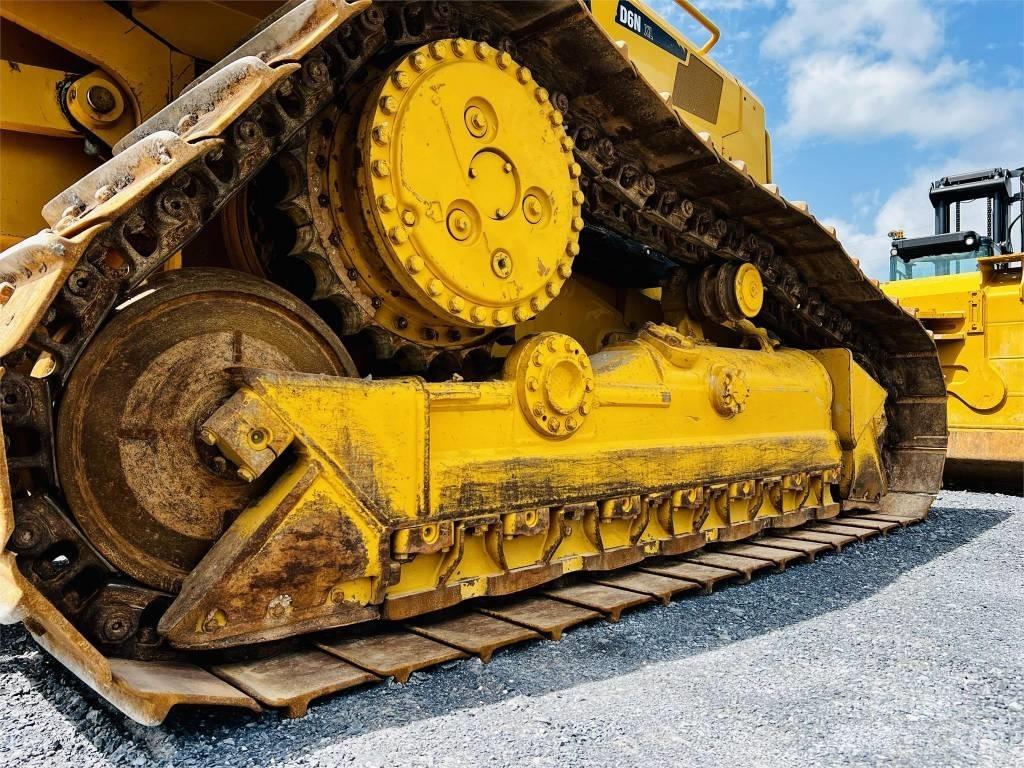 CAT D 6 N XL Гусеничні бульдозери