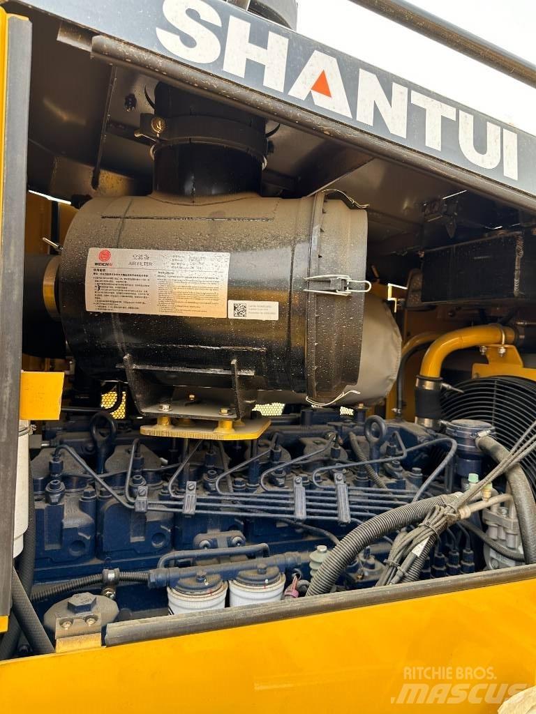 Shantui DH13 Гусеничні бульдозери