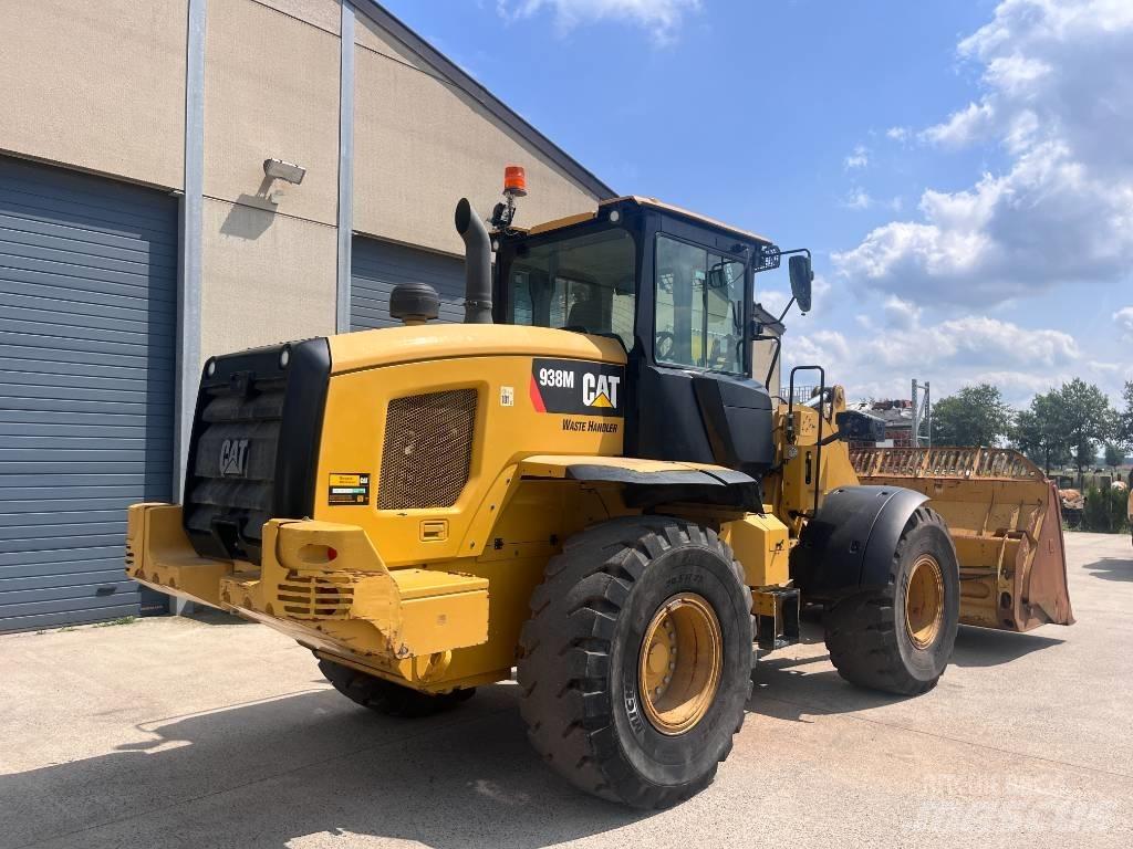 CAT 938M Фронтальні навантажувачі