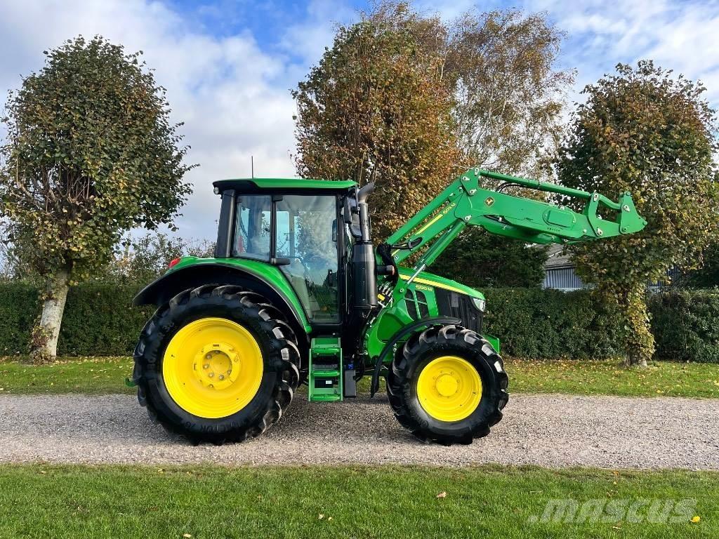 John Deere 6120 M Трактори