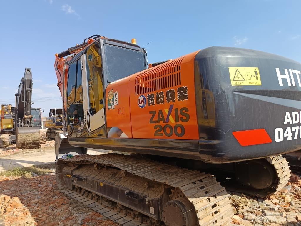 Hitachi ZX200 Гусеничні екскаватори