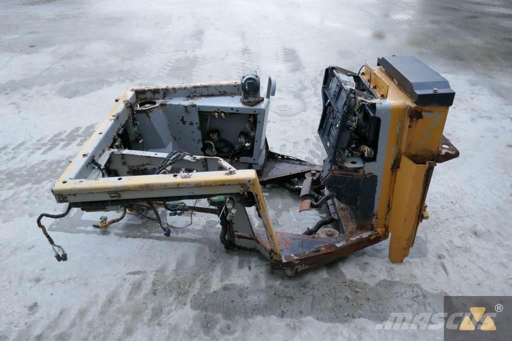 CAT 220-2800 Кабіни