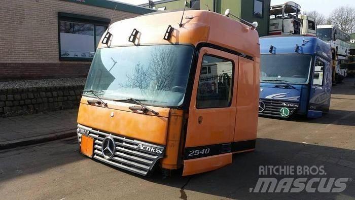Mercedes-Benz 2540 Транспорт - Інші