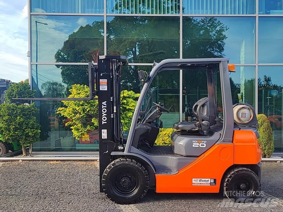 Toyota 02-8FGF20 Газові навантажувачі