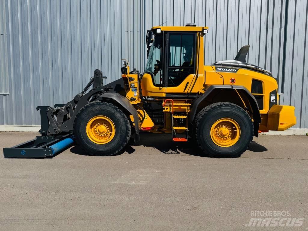 Volvo L 70 H Фронтальні навантажувачі