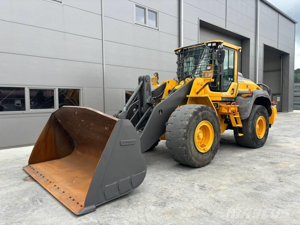 Volvo L 120 H Фронтальні навантажувачі