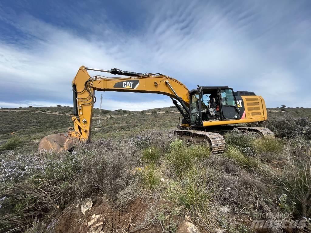 CAT 329 E Гусеничні екскаватори