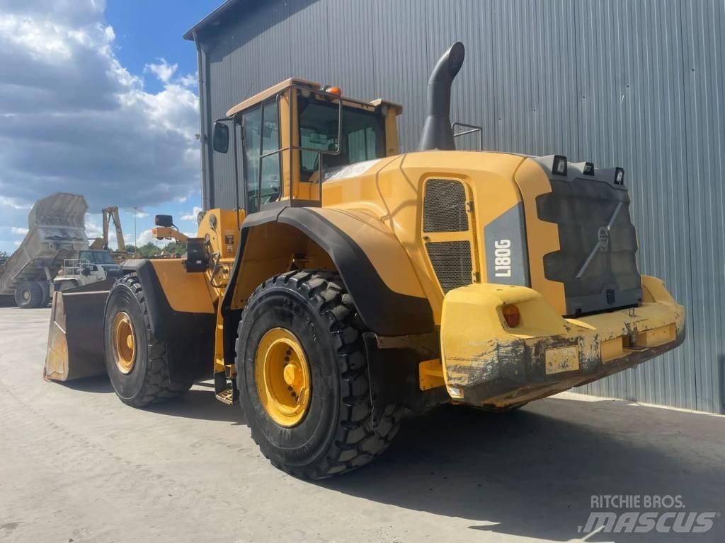 Volvo L180G Фронтальні навантажувачі