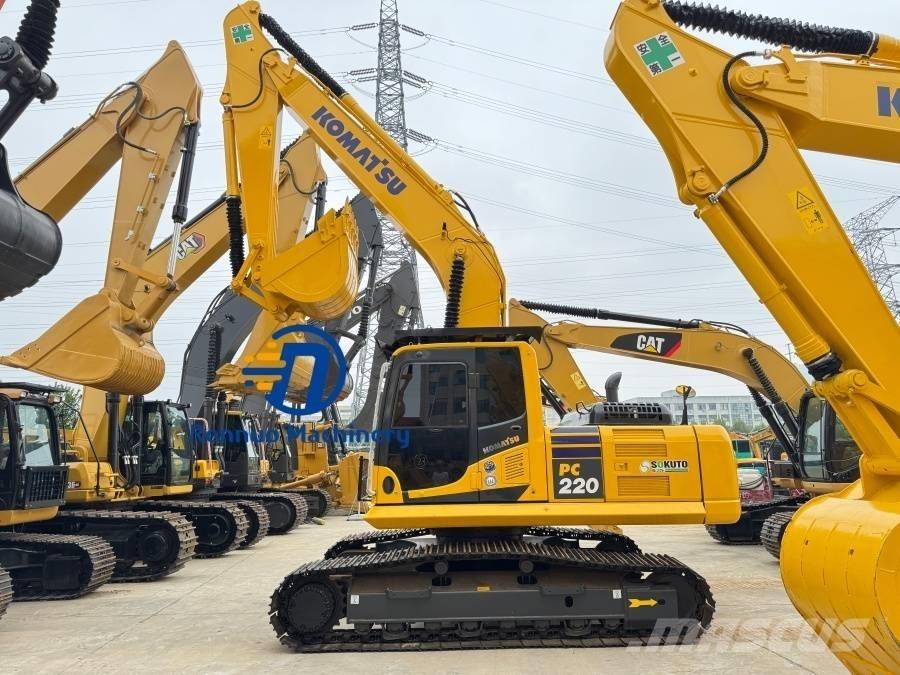 Komatsu PC 220-8 Гусеничні екскаватори